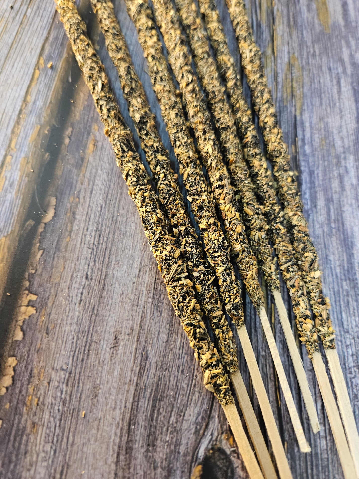 Incienso de palo santo y romero